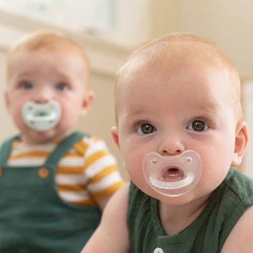 Chicco PhysioForma Luxe Silicone One Piece Pacifier for Babies Aged 0-6m | Fashion Textured Shield | BPA & Latex Free | Reusable Sterilizing Case | Multicolor, 4pk