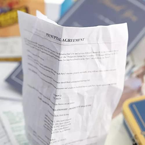 Hunt A Killer: Dead Below Deck, Solve a Murder on a Yacht, Mystery Box Game for True Crime Fans, Murder Mystery Game for Adults, Play True Detective and Crack Unsolved Mysteries, Designed for Ages 14+