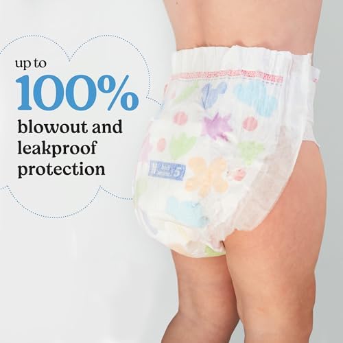 Huggies Size 1 Diapers, Snug & Dry Newborn Diapers, Size 1 (8-14 lbs), 128 Count, Packaging May Vary