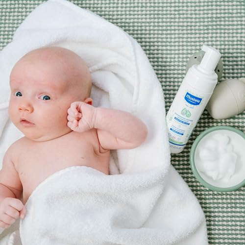 Mustela Cradle Cap Foam Shampoo for Newborn - Baby Shampoo with Naturally derived Avocado Polyphenols - Tear-Free & Fragrance-Free - 5.07 fl. oz