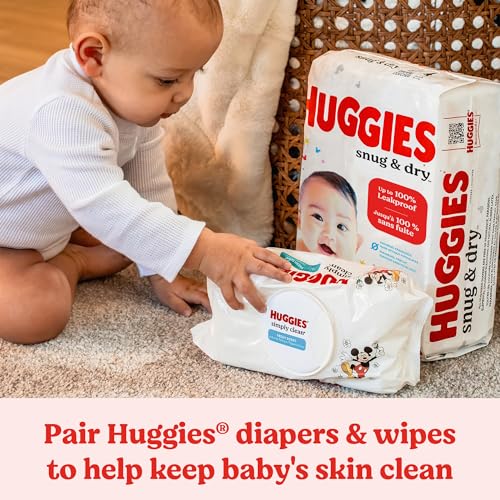 Huggies Size 4 Diapers, Snug & Dry Baby Diapers, Size 4 (22-37 lbs), 148 Count, Packaging May Vary