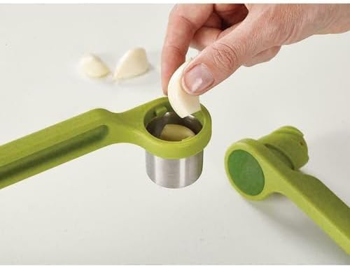 Joseph Joseph Helix Garlic Press Mincer Ergonomic Twist-Action Hand Juicer Stainless Steel, Green