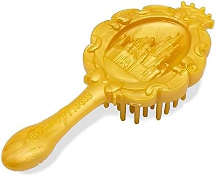 Disney Store Girl's Disney Princess Classic Doll (Moana), 11 Inches, Includes Brush with Molded Details, Fully Posable Toy in Classic Outfit