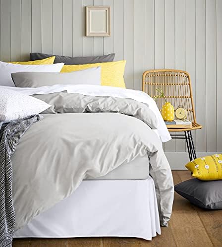 Utopia Bedding Queen Bed Skirt - 20 Pack - Soft Quadruple Pleated Ruffle - Easy Fit with 16 Inch Tailored Drop - Hotel & B&B Quality, Shrinkage and Fade Resistant (Queen, White)