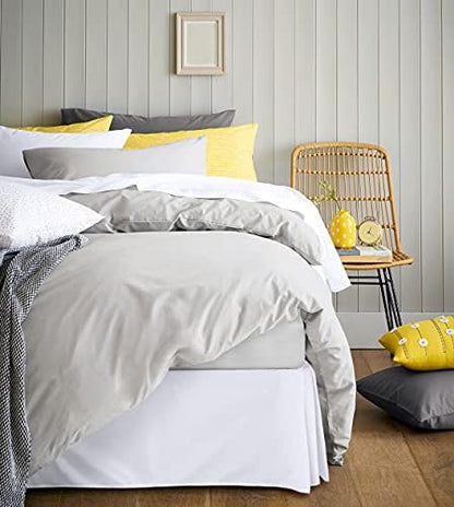 Utopia Bedding Queen Bed Skirt - 20 Pack - Soft Quadruple Pleated Ruffle - Easy Fit with 16 Inch Tailored Drop - Hotel & B&B Quality, Shrinkage and Fade Resistant (Queen, White)