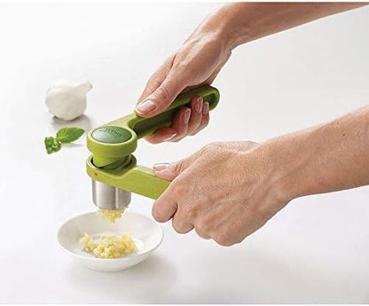 Joseph Joseph Helix Garlic Press Mincer Ergonomic Twist-Action Hand Juicer Stainless Steel, Green
