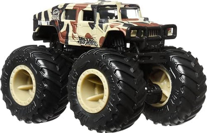 Hot Wheels Monster Trucks, 1:64 Scale Monster Trucks Toy Trucks, Set of 4, Giant Wheels, Favorite Characters and Cool Designs
