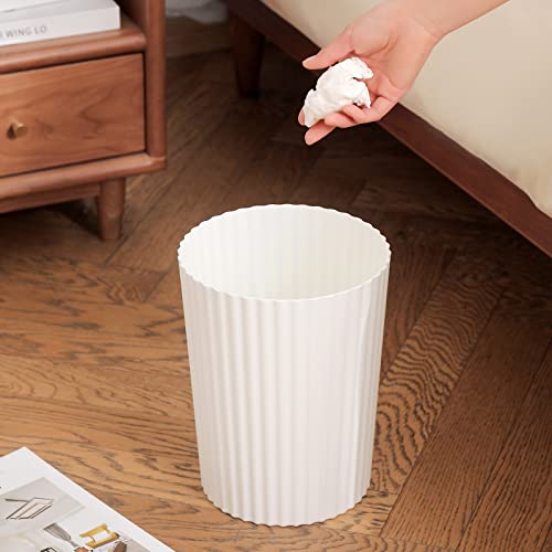 JiatuA Small Trash Can Plastic Wastebasket Round Garbage Container Bin for Bathroom, Kitchen, Bedroom, Home Office, College Dorm, White