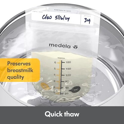 Medela Breastmilk Storage Bags, 200 Count, Ready to Use Breast Milk Storing Bags for Breastfeeding, Self Standing Bag, Space Saving Flat Profile, Hygienically Pre-Sealed, 6 Ounce