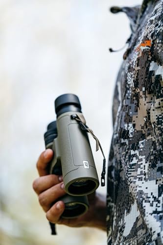 Bushnell R3 Binoculars with Vault Lite Bino Chest Harness, HD Optical System, Fully Multi-Coated Lenses, EXO Barrier, IPX7 Waterproof - Binoculars for Bird Watching and Wildlife Observation