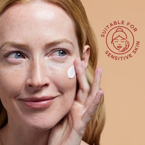 EltaMD UV Clear Tinted Face Sunscreen, SPF 46 Oil- Free with Zinc Oxide, Dermatologist Recommended