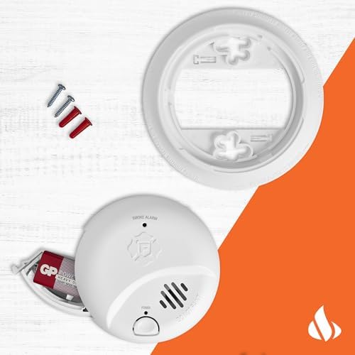 First Alert Smoke Alarm, Battery-Operated Detector with Test & Silence Button, SMI100, 1-Pack