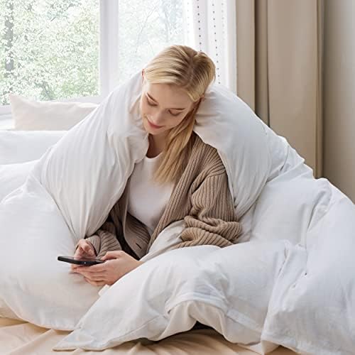 Bedsure White Duvet Cover Queen Size - 3 Pieces Prewashed Extra Soft Bedding Set, Includes 1 Duvet Cover 90x90 Inches with Zipper Closure & 2 Pillow Shams, Comforter Not Included