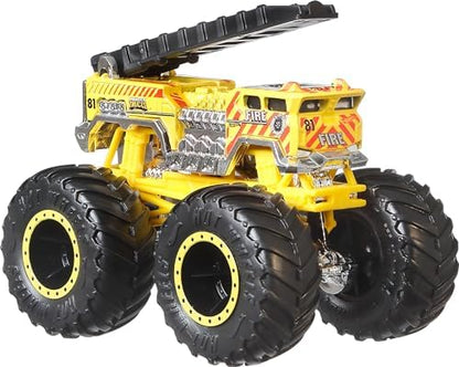 Hot Wheels Monster Trucks, 1:64 Scale Monster Trucks Toy Trucks, Set of 4, Giant Wheels, Favorite Characters and Cool Designs