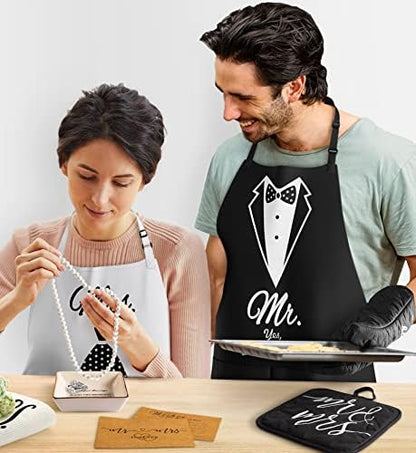 Mr & Mrs Aprons for Couple Gift-Anniversary,Bridal Shower,Wedding,Engagement,Christmas Gifts for Couple,Kitchen Gift Set