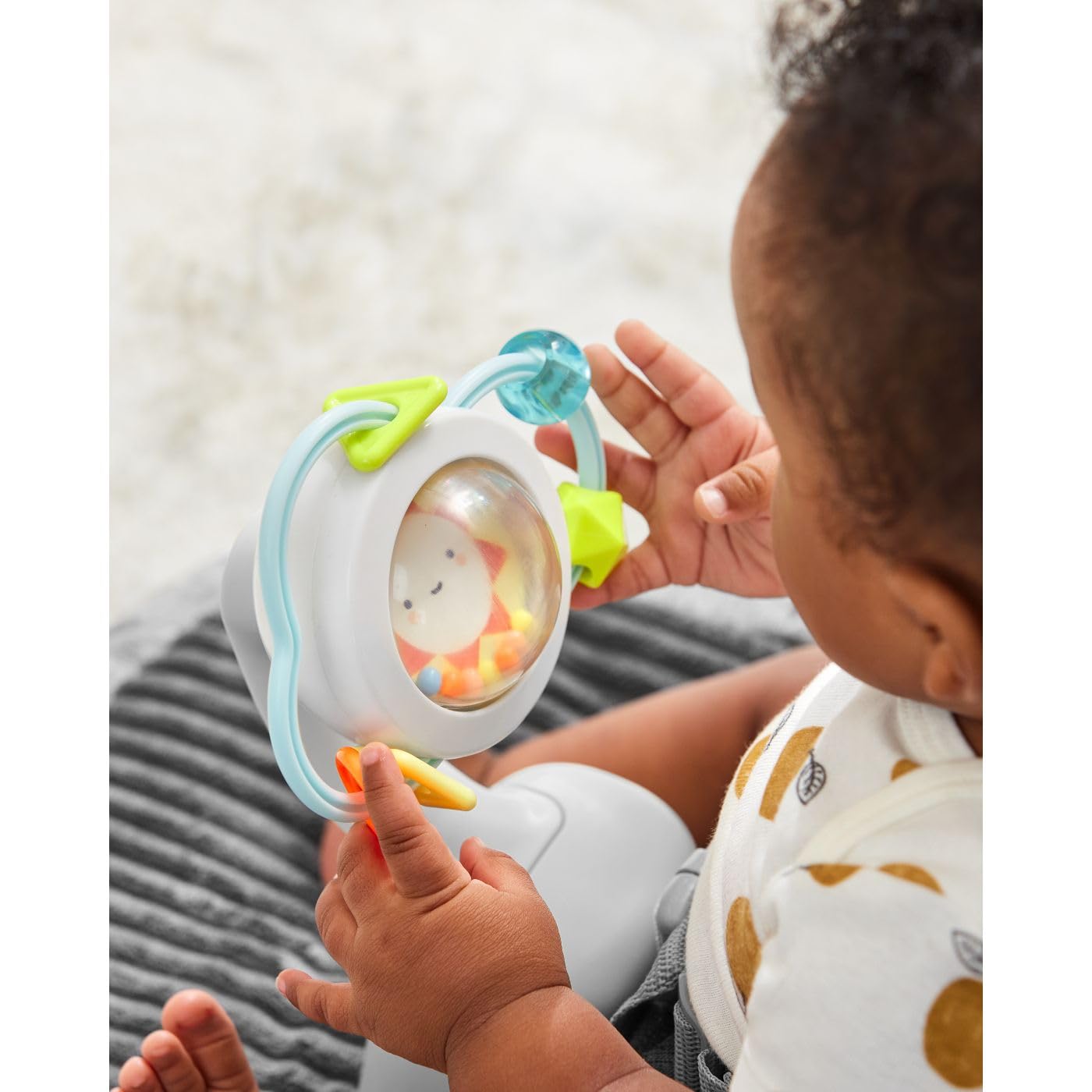 Skip Hop Baby Ergonomic Activity Floor Seat for Upright Sitting Lightweight and Travel-Friendly Silver Lining Cloud Grey Age 0+
