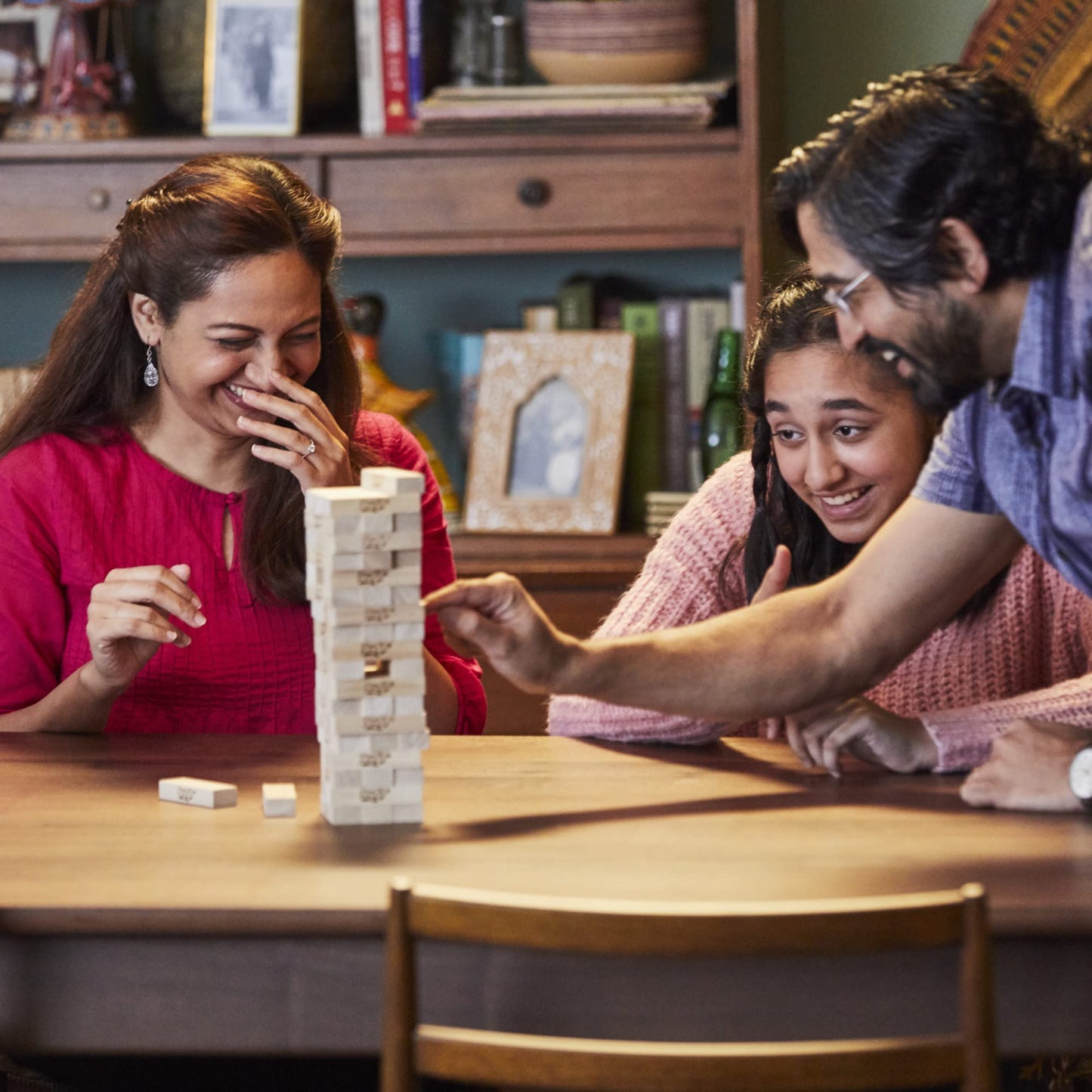 Jenga Game | The Original Wood Block Game with Genuine Hardwood Blocks | Stacking Tower Game | Ages 6+ | 1 or More Players | Party Games for Kids | Family Games